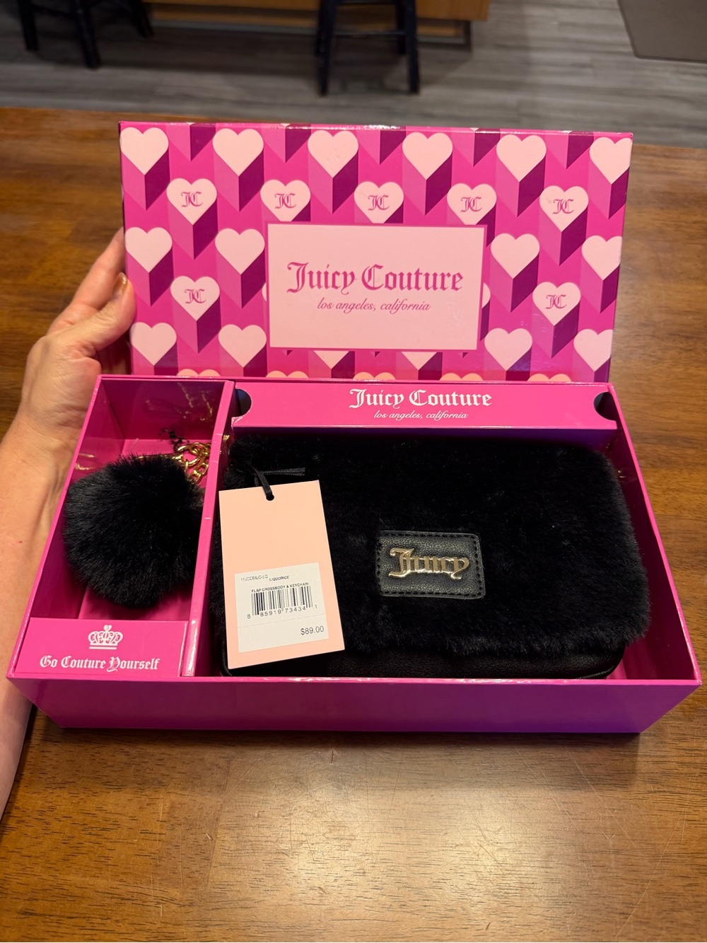 NIB Juicy Couture Liquorice Faux Fur Flap Crossbody & Keychain Set MSRP $89